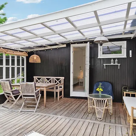 4 Bedroom Cozy In בית נופש